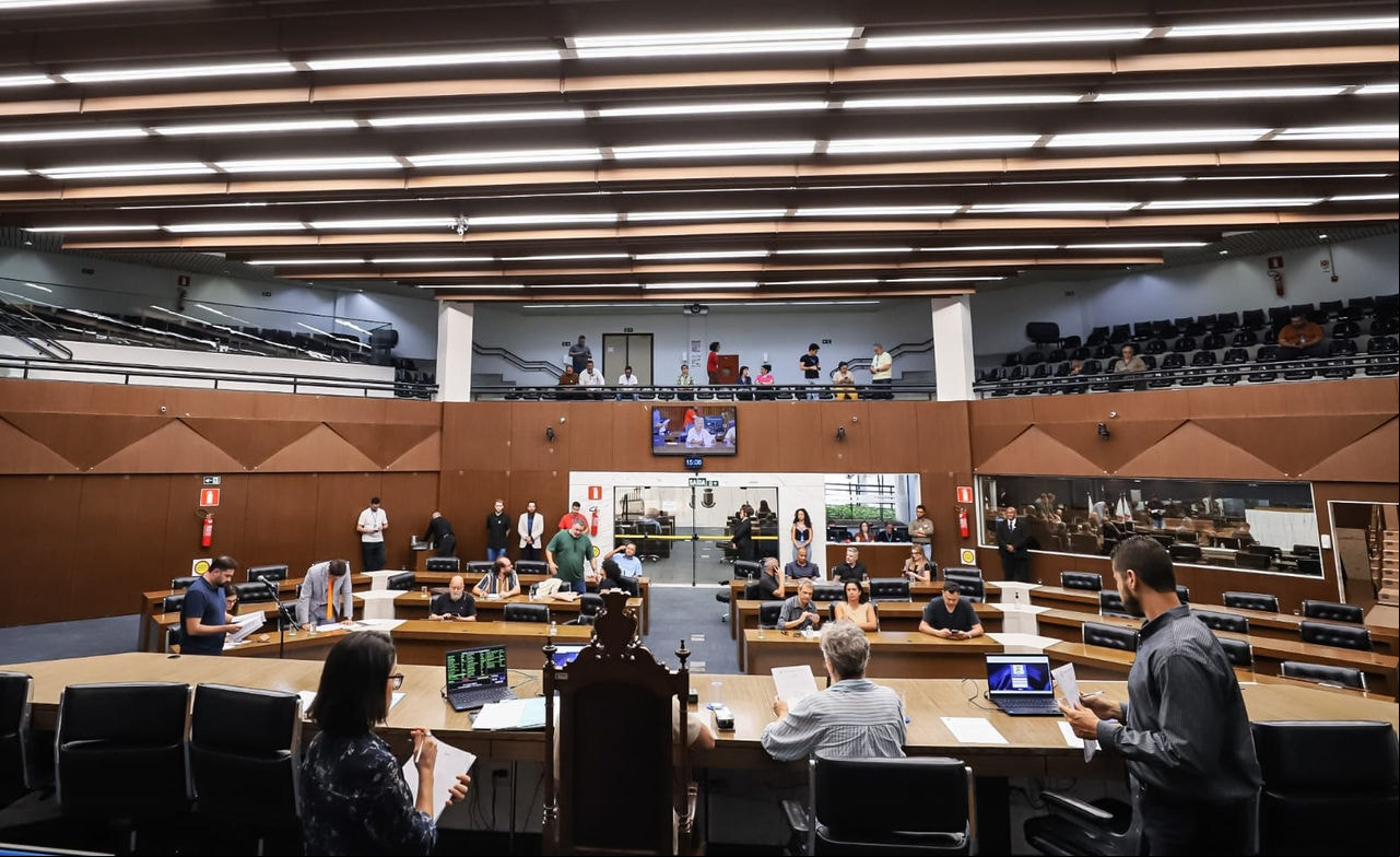 Câmara Municipal derrubou o veto do prefeito Fuad Noman ao projeto de lei das outorgas onerosas