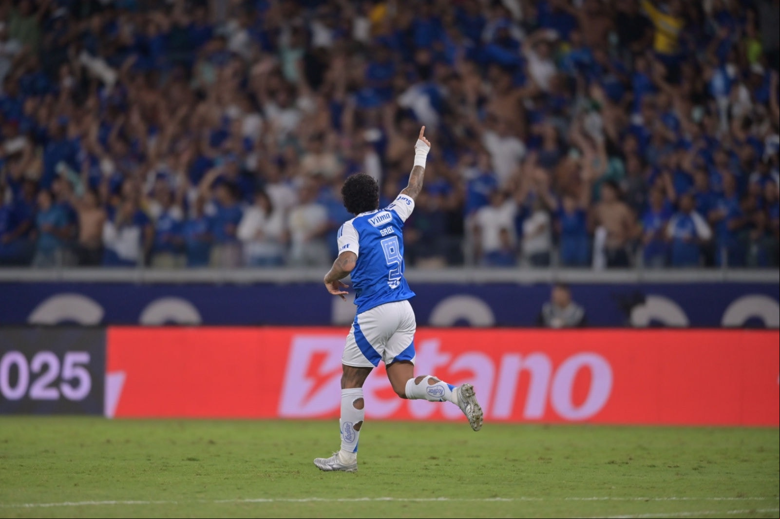 Camisa 9 do Cabuloso tem nove gols na temporada