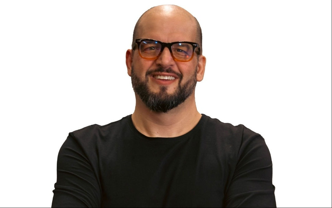 Caio Camargo, especialista em varejo, revela os maiores erros na transição digital e dá dicas para varejistas mineiros venderem mais