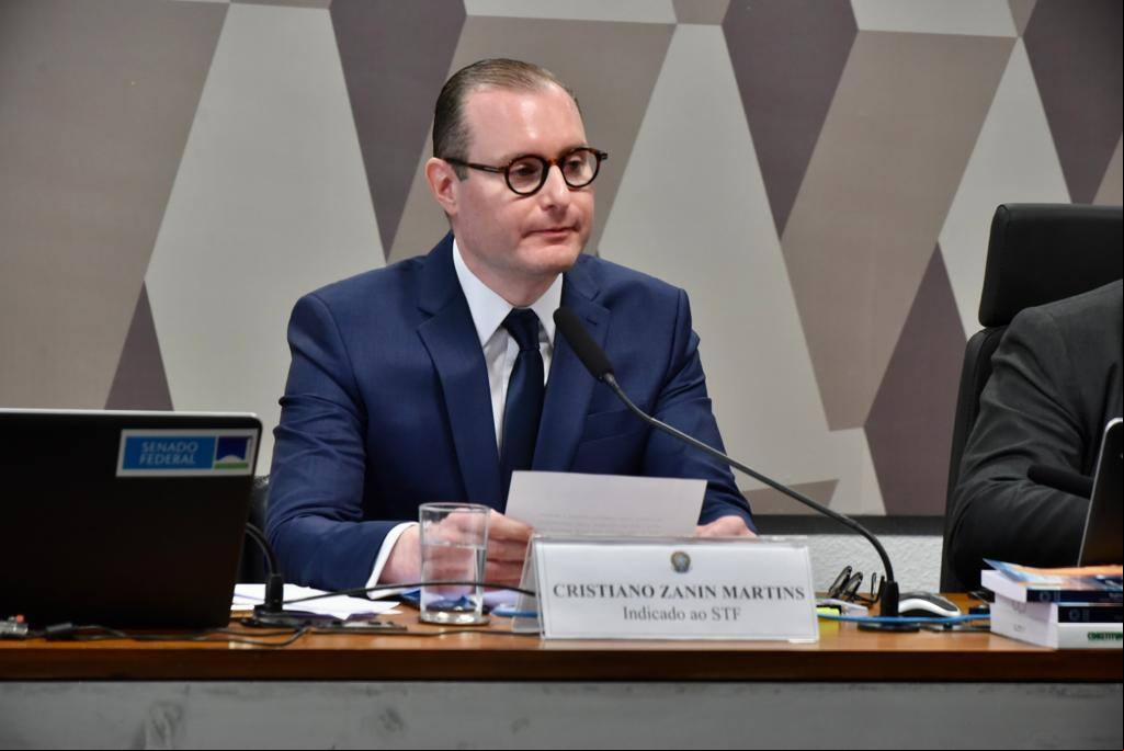 Cristiano Zanin em sabatina na CCJ do Senado nesta quarta-feira (21)