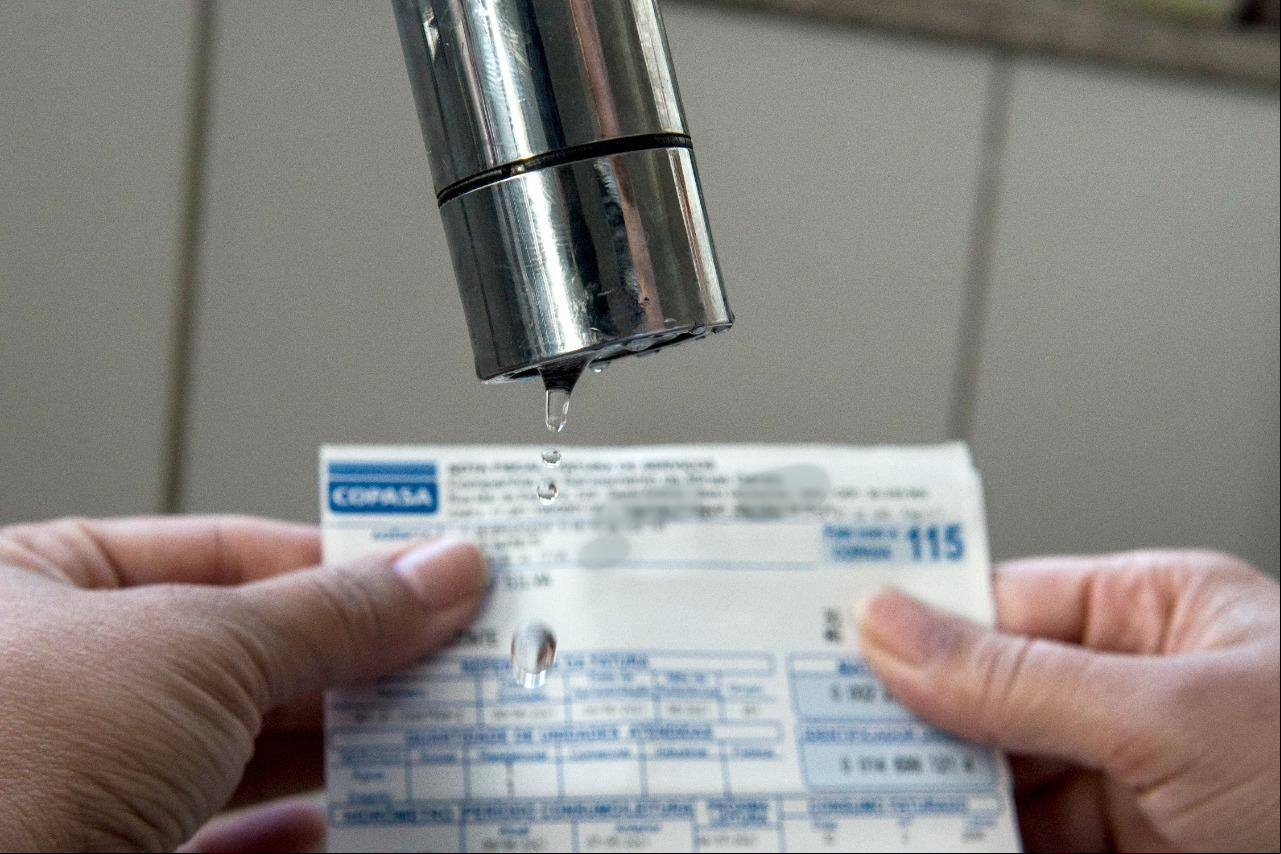 Conta de água Tarifa social da Copasa prevê desconto de 50% para famílias de baixa renda