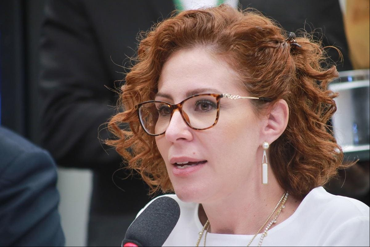Carla Zambelli tem sofrido várias condenações por espalhar notícias consideradas falsas pela Justiça