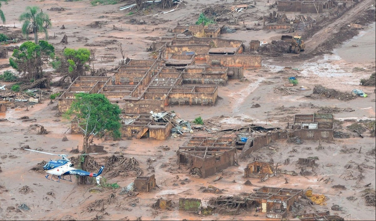 Tragédia de Mariana Mineradoras são rés em processos no exterior por causa do rompimento de barragem em Mariana