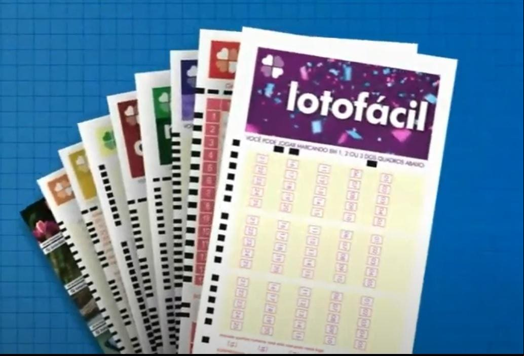 A aposta simples da Lotofácil custa R$ 3