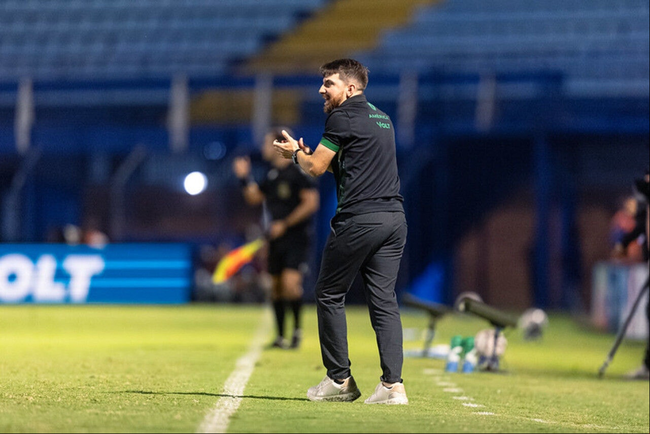 William Batista comanda o América desde dezembro de 2024