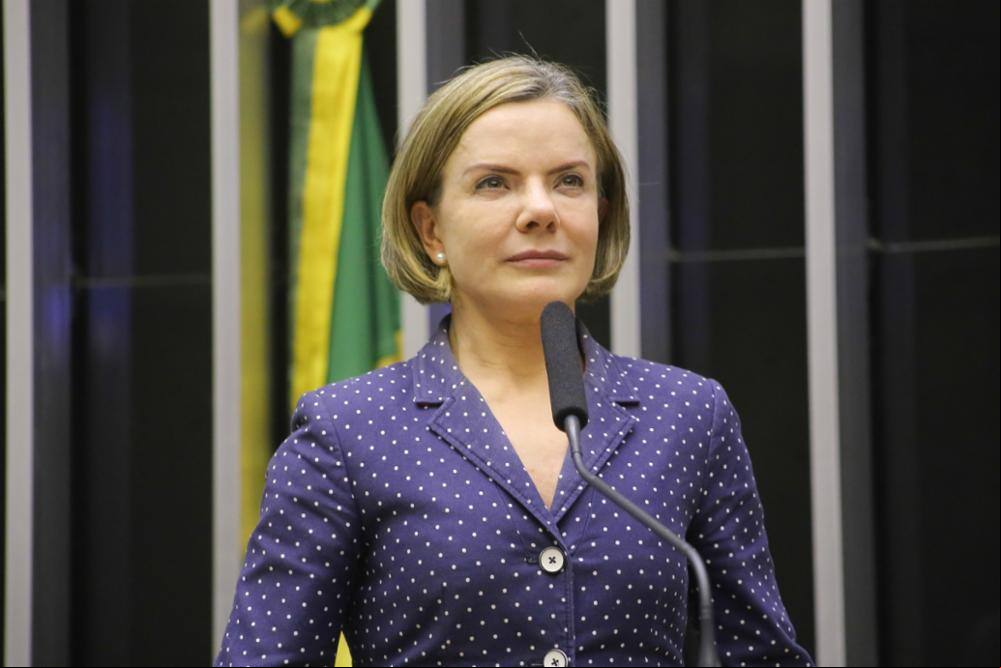 Deputada Gleisi Hoffmann Presidente do PT, Gleisi Hoffmann, afirmou que partido pagou o preço por fazer parte de um governo de coalizão