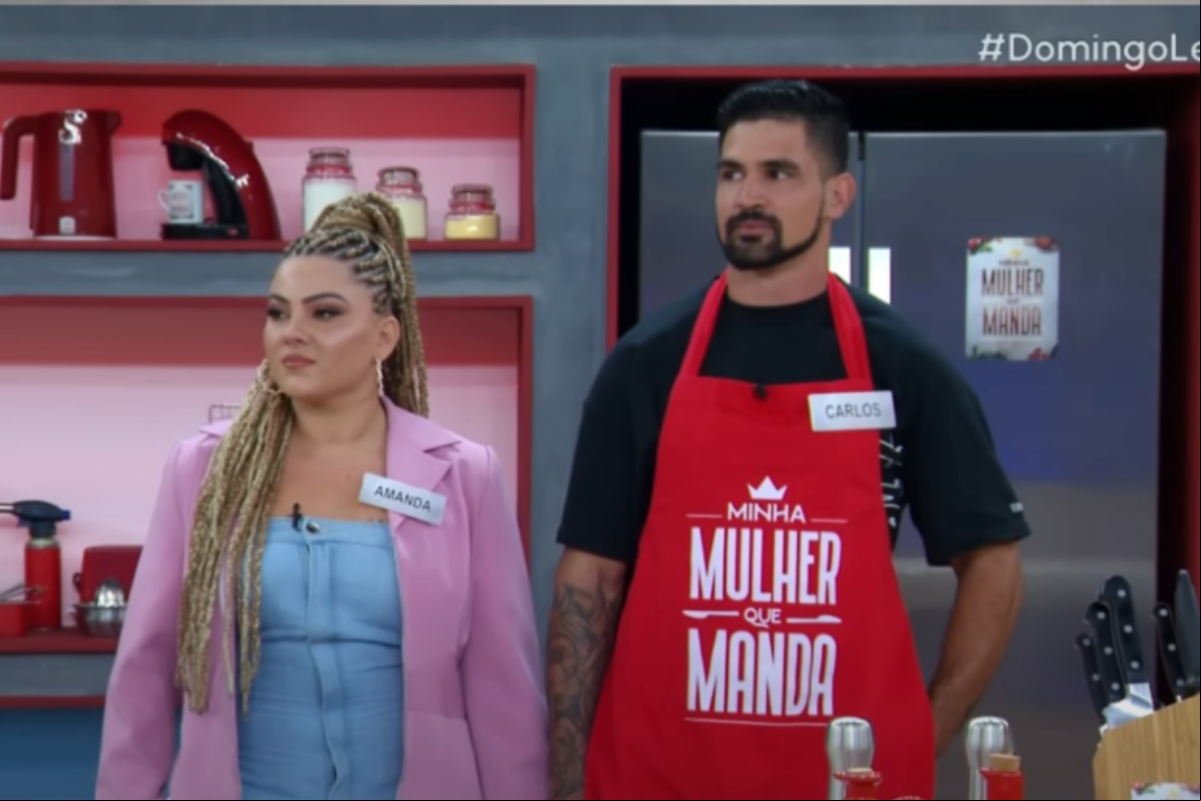 Amanda Caroline de Almeida e Carlos Eduardo de Souza Ribeiro em programa do SBT