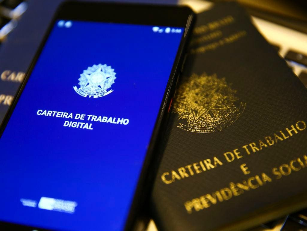 A taxa de desocupação havia marcado 7% no trimestre até março
