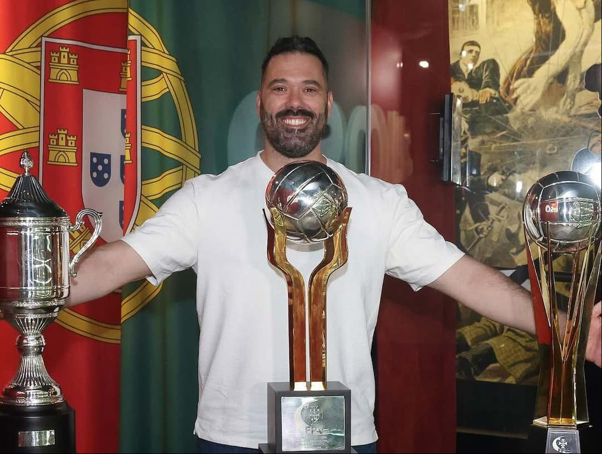 Português Rui Moreira é o novo treinador do Dentil Praia e chega com títulos conquistados na Europa na bagagem
