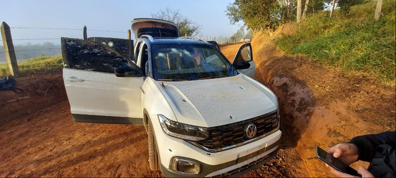 Carro usado em tiroteio de Itajubá