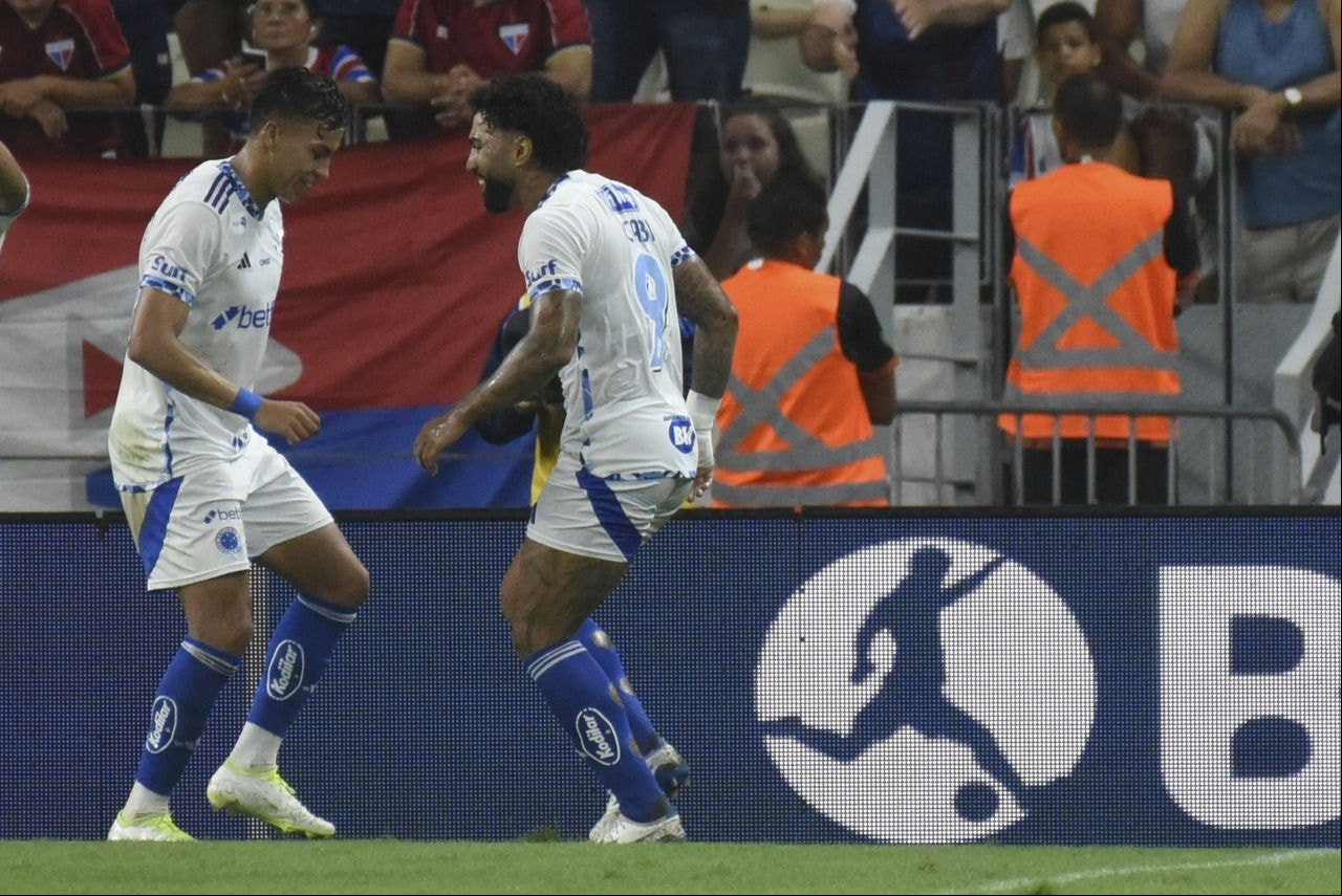 Kaio Jorge comemora gol do Cruzeiro contra o Fortaleza, pelo Campeonato Brasileiro